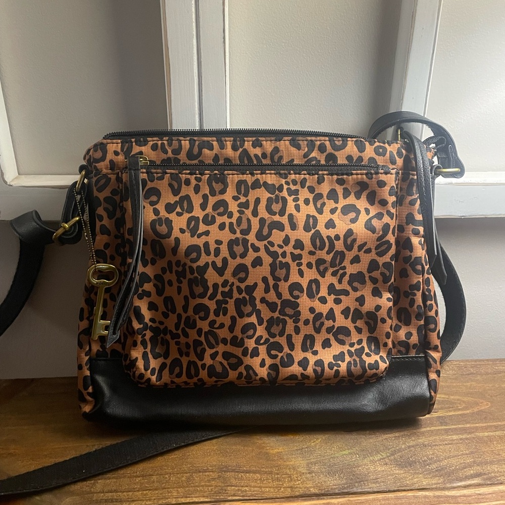 Fossil crossbody cheetah print